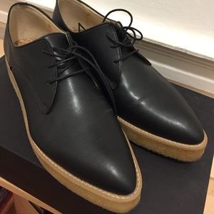 Sydney Brown Crepe Derby Black - 100% Vegan SZ 38